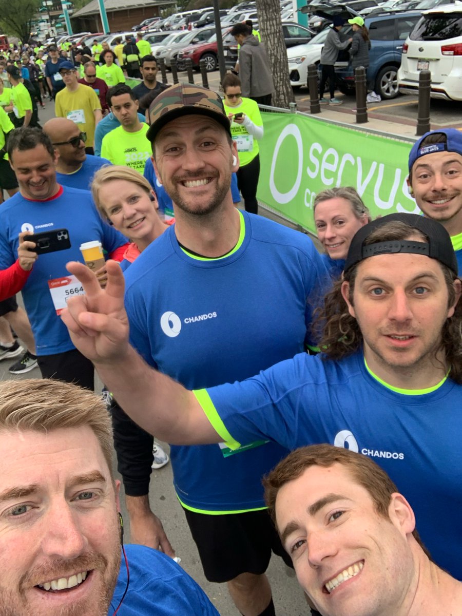 ChandosLTD's tweet photo. Our team recently participated in the Servus @CalgaryMarathon and raised funds for @ChildrnsCottage.

Servus is the longest running marathon in Canada having been around for 58 years! 

#HelpingHands #yycbuilder #calgary #constructionindustry https://t.co/Ho2OFjb6YX
