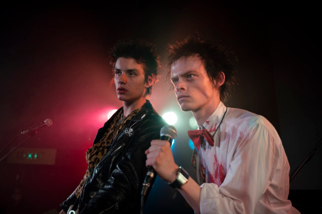 Never Mind the B 💥💥💥💥💥💥💥

Cracking image of the cast of FX's new tv series 'Pistol' directed by legendary director Danny Boyle. 

Like this image?

Check out stills photographer 👉miyamizuno.com

#filmpublicity #filmstills #unitstills #fxnetworks #imageapprovals