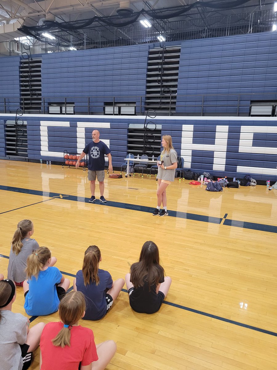 Coach Altendorf presenting his last female athlete of the year to our very own <a href="/averynielsen_/">Avery Nielsen</a> in between camps.  The team and our 2nd-5th graders got to celebrate this accomplishment.  <a href="/AthleticsCG/">C-G Athletics</a> <a href="/CoachLud/">Ryan Ludwig</a>