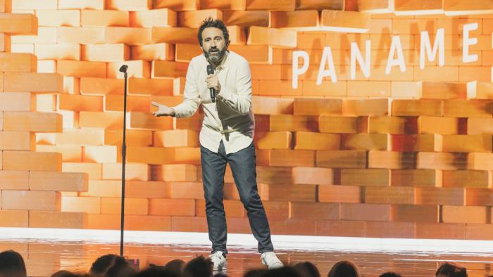 France TV Pro (@francetvpro) on Twitter photo #Sem26
📺 "Génération Paname : 12 humoristes jouent à la Cigale"
✨ Une soirée de stand-up animée par <a href="/mathieumadenian/">Mathieu Madénian</a> avec <a href="/JeremyDemay/">Jeremy Demay</a>, <a href="/NickMukoko/">Nick Mukoko</a>, <a href="/WaryNichen/">Wary Nichen</a>, <a href="/LauraDomenge/">Laura Domenge</a>, <a href="/LorcaJeremy/">jeremylorca</a>, @omar_dbb...
📍 Le 28/06 à 23.00 sur @France2tv #Sem26
📺 "Génération Paname : 12 humoristes jouent à la Cigale"
✨ Une soirée de stand-up animée par <a href="/mathieumadenian/">Mathieu Madénian</a> avec <a href="/JeremyDemay/">Jeremy Demay</a>, <a href="/NickMukoko/">Nick Mukoko</a>, <a href="/WaryNichen/">Wary Nichen</a>, <a href="/LauraDomenge/">Laura Domenge</a>, <a href="/LorcaJeremy/">jeremylorca</a>, @omar_dbb...
📍 Le 28/06 à 23.00 sur @France2tv