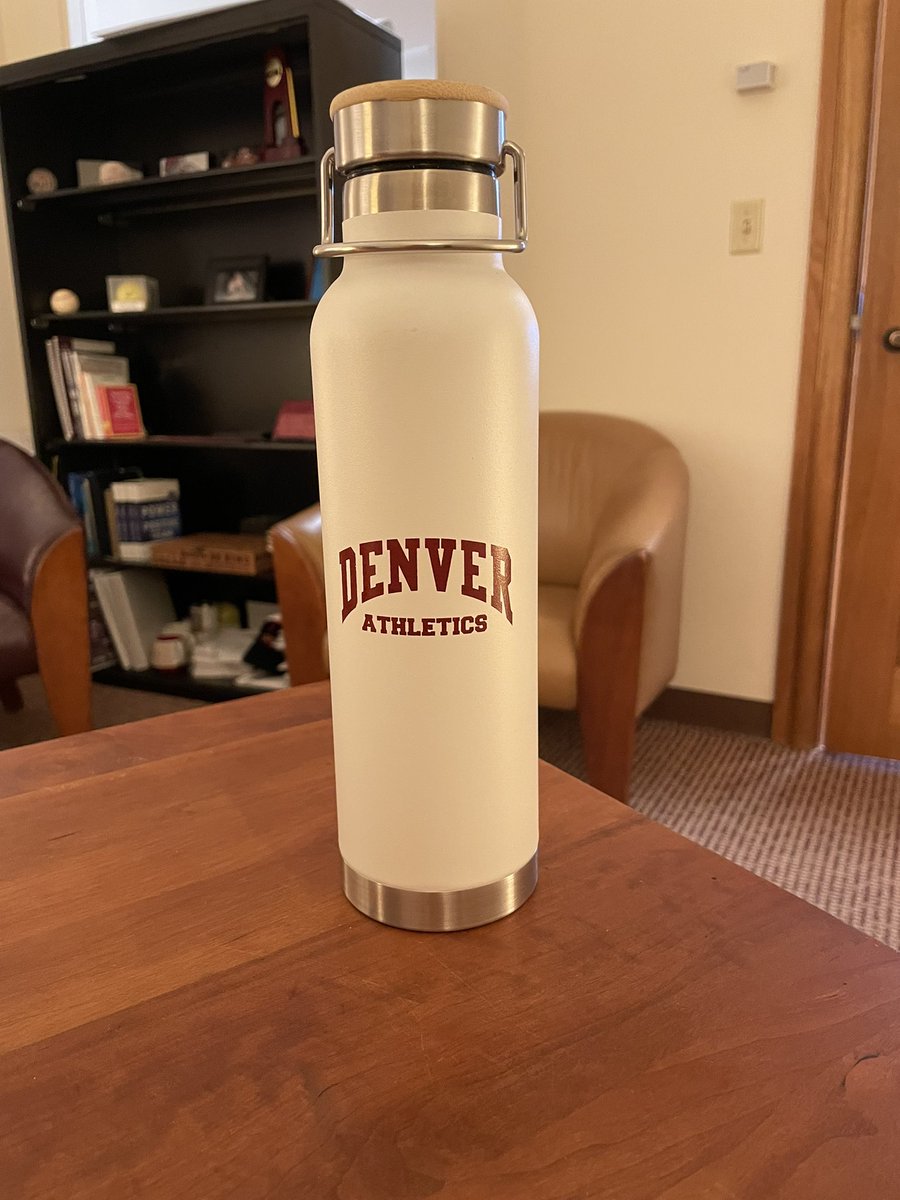 Thank you <a href="/DenverSAAC/">Denver SAAC</a> for the cool water bottle! Appreciate all you do 👊🏻