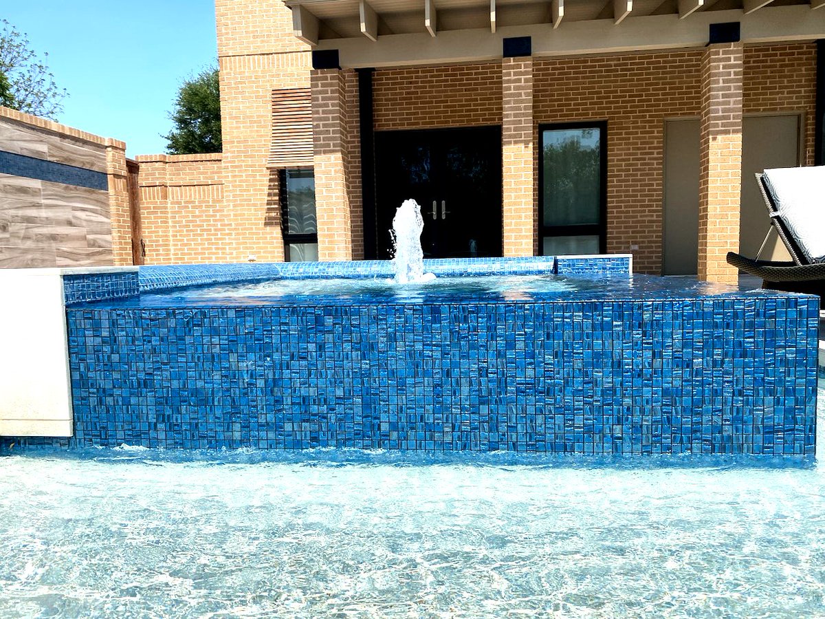 It's #TileTuesday which means it's your chance to save BIG 🤑 on our stunning featured tile of the week, the Blue Planet, 1" x 1" glass tile! 😍 

Save 10% now with code 'TILETUES' at checkout!
bit.ly/3tfNEZf

#GlassTile #PoolTile