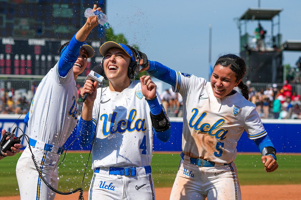 NCAA Softball tweet media