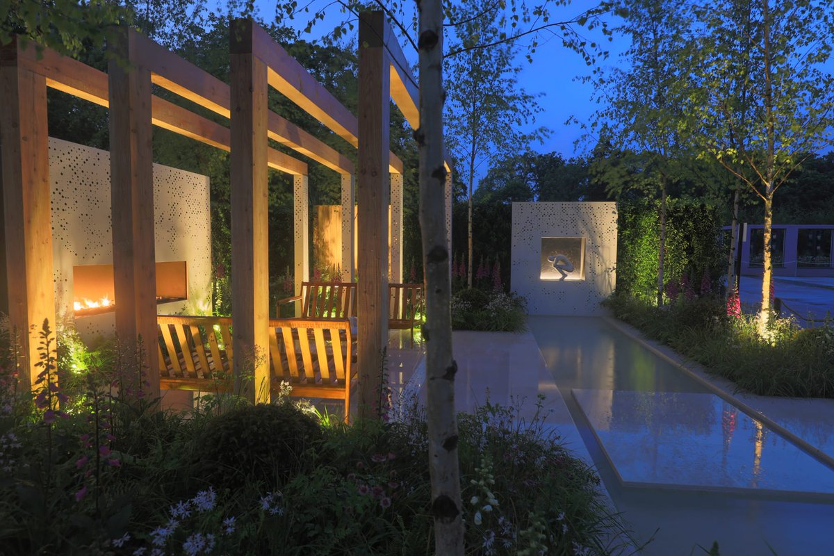 BordBiaBloom's tweet image. And it's a wrap! ❤️👏 
As the sun goes down on our last day in the park, we'd like to say good night and thank you to everyone who visited #BordBiaBloom2022. It was wonderful to welcome you back to the Phoenix Park 🌼
See you all for #BordBiaBloom2023 🌼