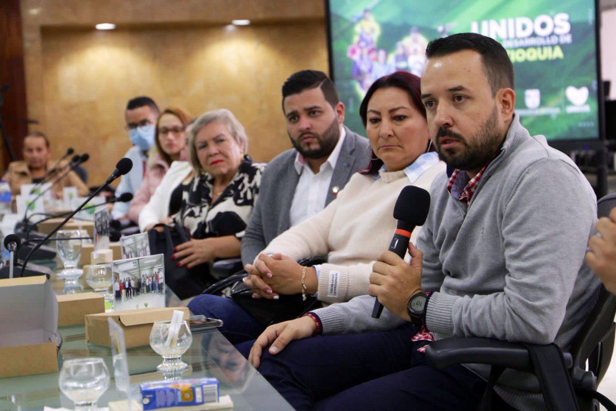 Jonathan A Roldan J tweet media