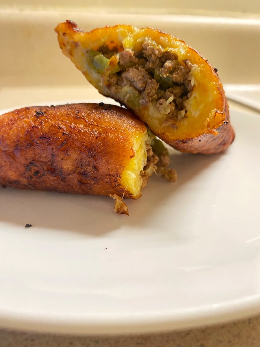 Nedu_bahdguy's tweet photo. Plantain Empanadas https://t.co/v1w7NuTPtS