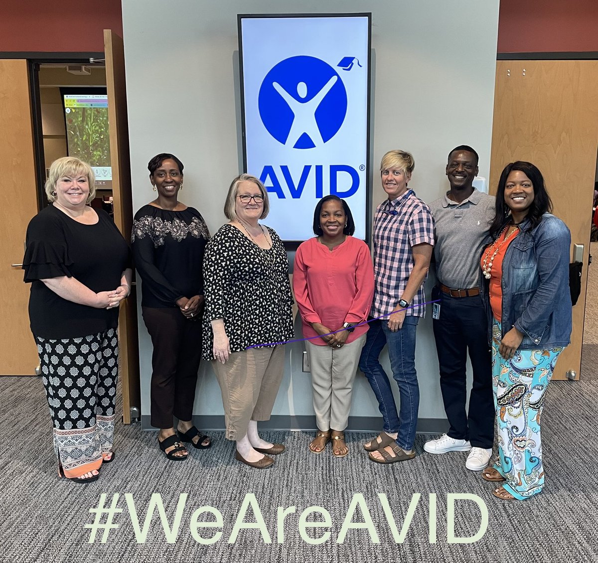 #WeAreAVID ⁦<a href="/spmeagles/">SummitParkway Middle</a>⁩ ⁦<a href="/SummitMS_AVID/">Summit Parkway AVID</a>⁩ in ⁦<a href="/RichlandTwoAVID/">Richland Two AVID</a>⁩