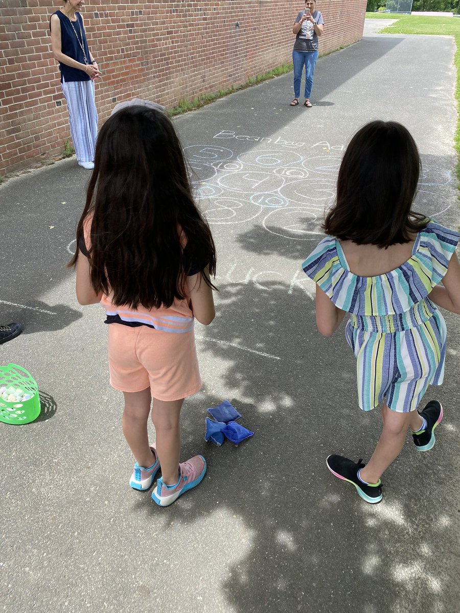 weed_amy's tweet photo. Sidewalk Math at Berry School. Beanbag Addition! @DanielleLegnard https://t.co/KZWo20jxIC