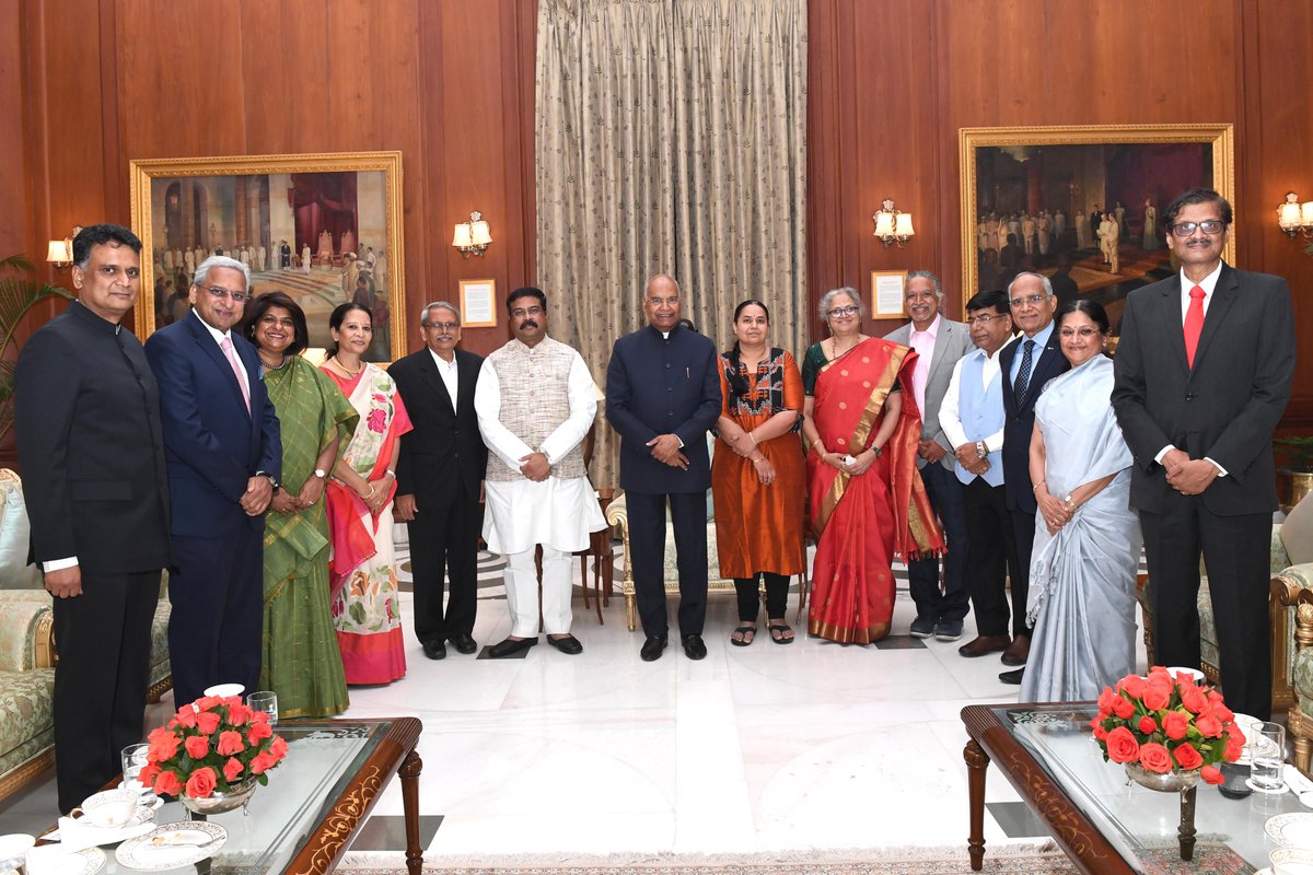 On the sidelines of Visitor’s Conference 2022, President Kovind met distinguished donors and philanthropists who have donated to IISc Bangalore and IIT Madras to strengthen the educational infrastructure and develop new research and innovation centers at these institutions.