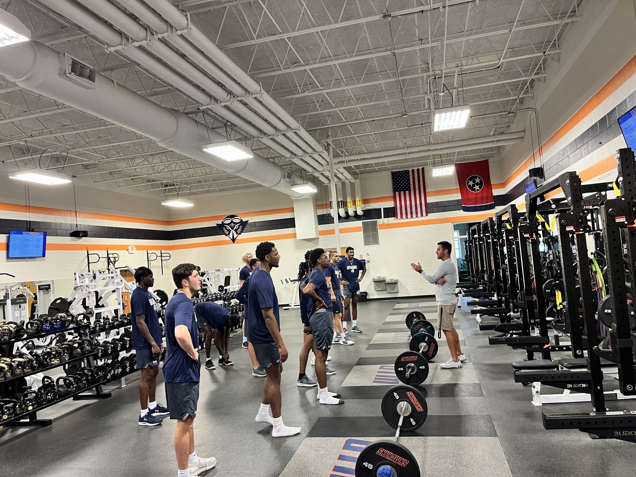 Ut Martin Basketball We Re Back Great Morning In The Weight Room To Start The Day T Co P98p4ih465 Twitter