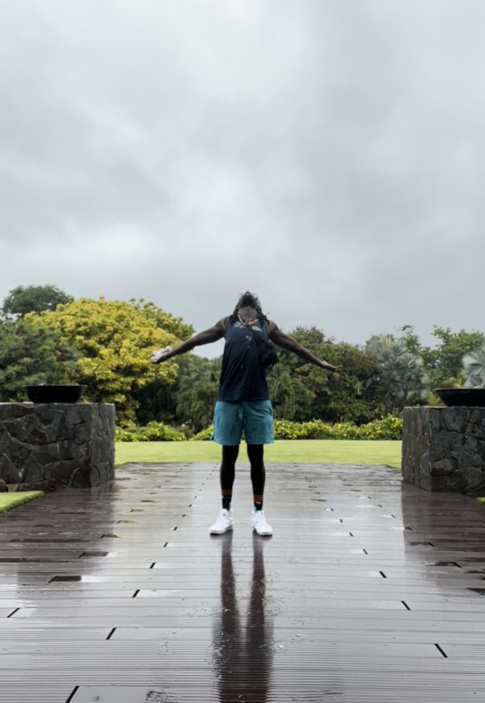 ItsRenaissance's tweet photo. Costa Rica owes me nothing #DaIllest https://t.co/3lpjTEU5kU