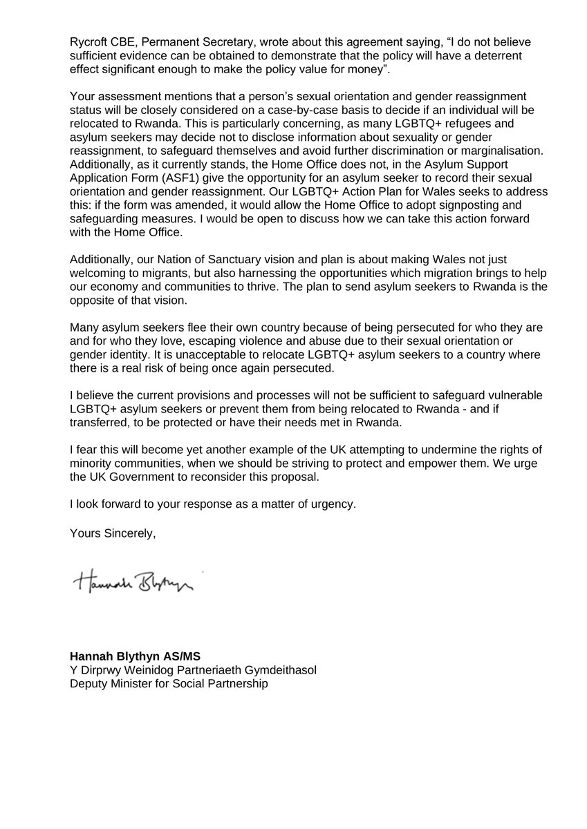 WG_Communities's tweet image. Deputy Minister for Social Partnership @hannahblythyn has written to @ukhomeoffice on their agreement with the Government of Rwanda to process asylum claims there. 

We urge them to reconsider this proposal.