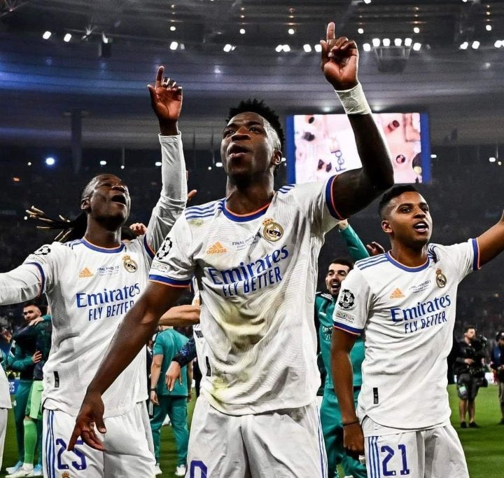 theMadridZone's tweet photo. The future. https://t.co/lehzqTZ7P3