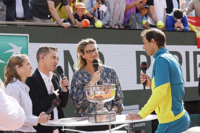 lequipe's tweet photo. 42 millions de téléspectateurs devant Roland-Garros sur France Télévisions, un record depuis 2012 https://t.co/ojgVgy32S4 https://t.co/KHGBBf4Qc1