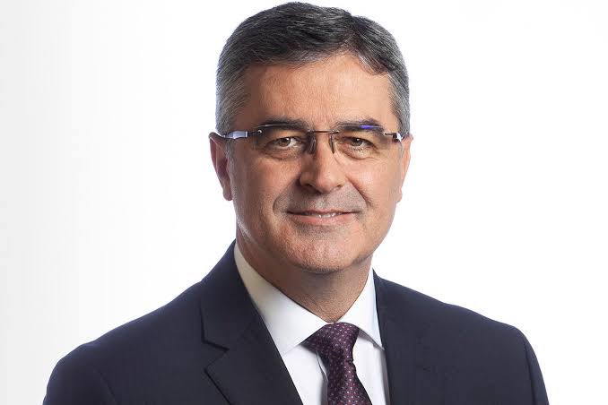 Eis um homem de VISÃO. Eleito secretário mundial da IASD.