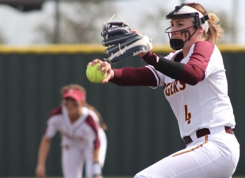 Good luck to Camille Corona and Logan Hulon, former DSHS softball standouts (Class of 2019) and current members of the Texas softball team who will be playing in the Women's College World Series finals this week! #DrivingSuccess #WCWS <a href="/DSHSsball/">DS Softball</a>