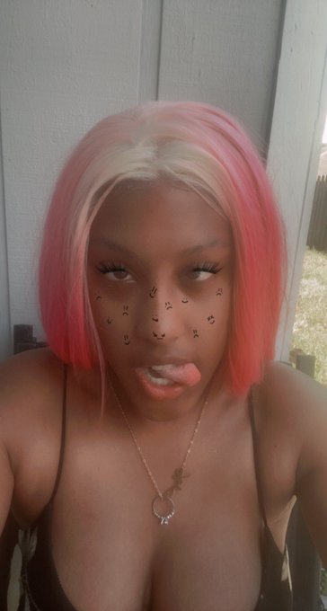 So pretty :) https://t.co/17XIWSlZUw<a href="/tag/angel"class="tags"><span>#angel</span></a><a href="/tag/sub"class="tags"><span>#sub</span></a><a href="/tag/nsfwtw"class="tags"><span>#nsfwtw</span></a>