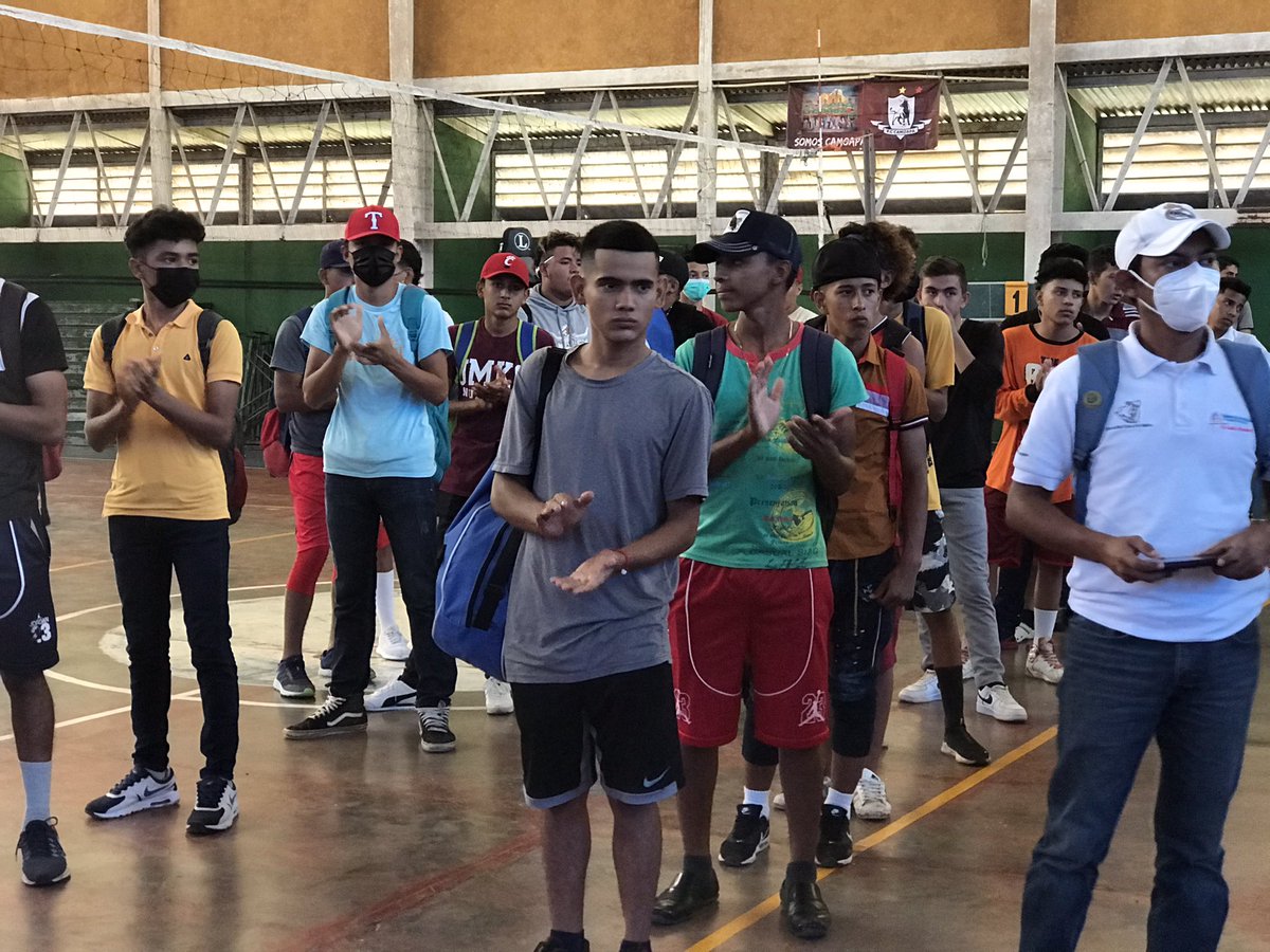 #4319FuerzaDeVictotias                     Juegos escolares 2022 de secundaria juvenil a nivel Dptal en el Gimnasio Multiuso - Camoapa .