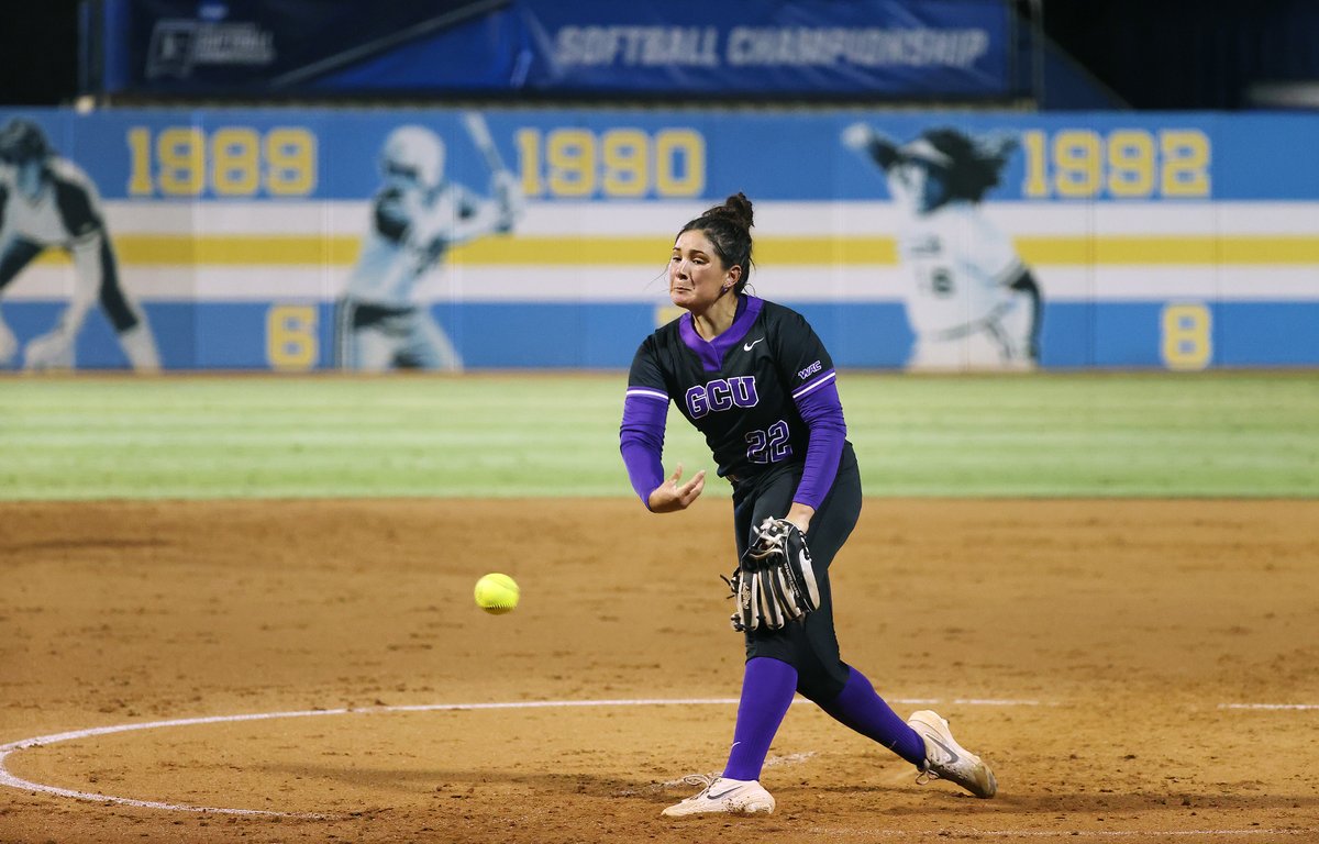 GCU_Softball's tweet image. ICYMI @ArielArielmt broke the GCU single season wins record this season with 21 👏👏