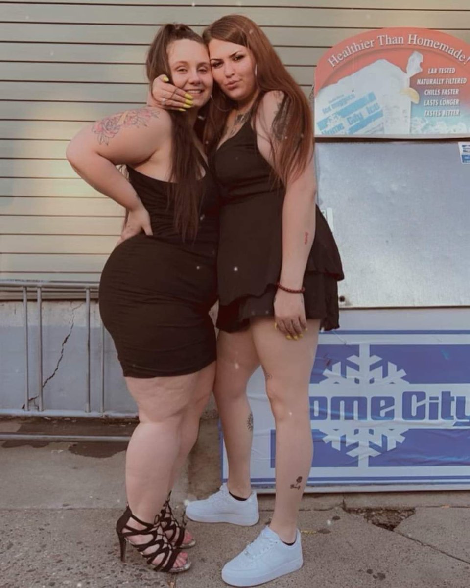 QueenThick11's tweet photo. Come get stepped on losers #findom #ohiofindom #kentuckyfindom #bully https://t.co/Co1wR8zglI