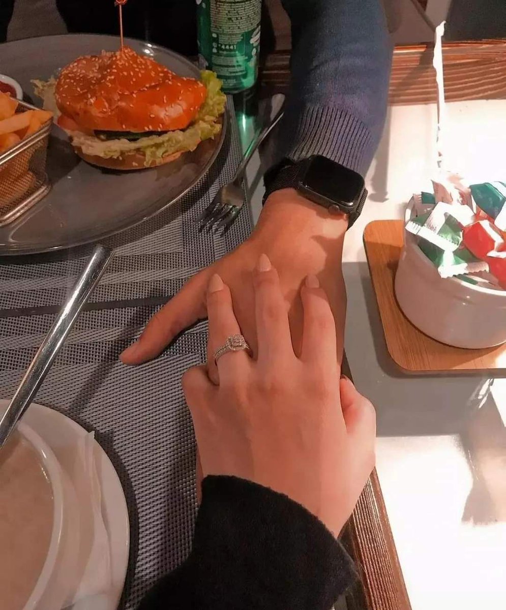 Mmostafa1234567's tweet image. الإنجاز مش إنك تتجوز بدري ،الإنجاز إنك تتجوز صح ❤️