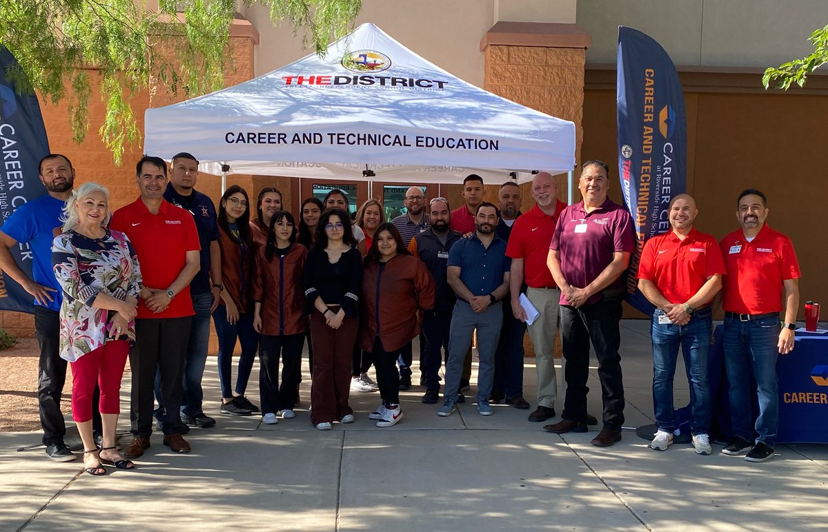 WELCOME to @OurCareerCenter @YsletaISD, hosting elementary students #CareerAwareness! Sign up today - yisd.net/cte @YsletaISDCTE @ElPasoTXGov @texascte @LUZBeautyland @game_career @Cyber_CareerRHS @Autotech2yisd @CCRArchitecture @rhs_culinary @rhs_auto @Gvelazquez_RHS