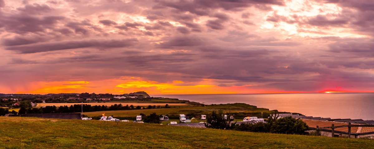 We have teamed up with Woodhill Holiday Park, based on a beautiful cliff top location in East Runton, to offer a lucky winner a short break! Enter here: bit.ly/3mkdxDg #NorthNorfolkUncovered