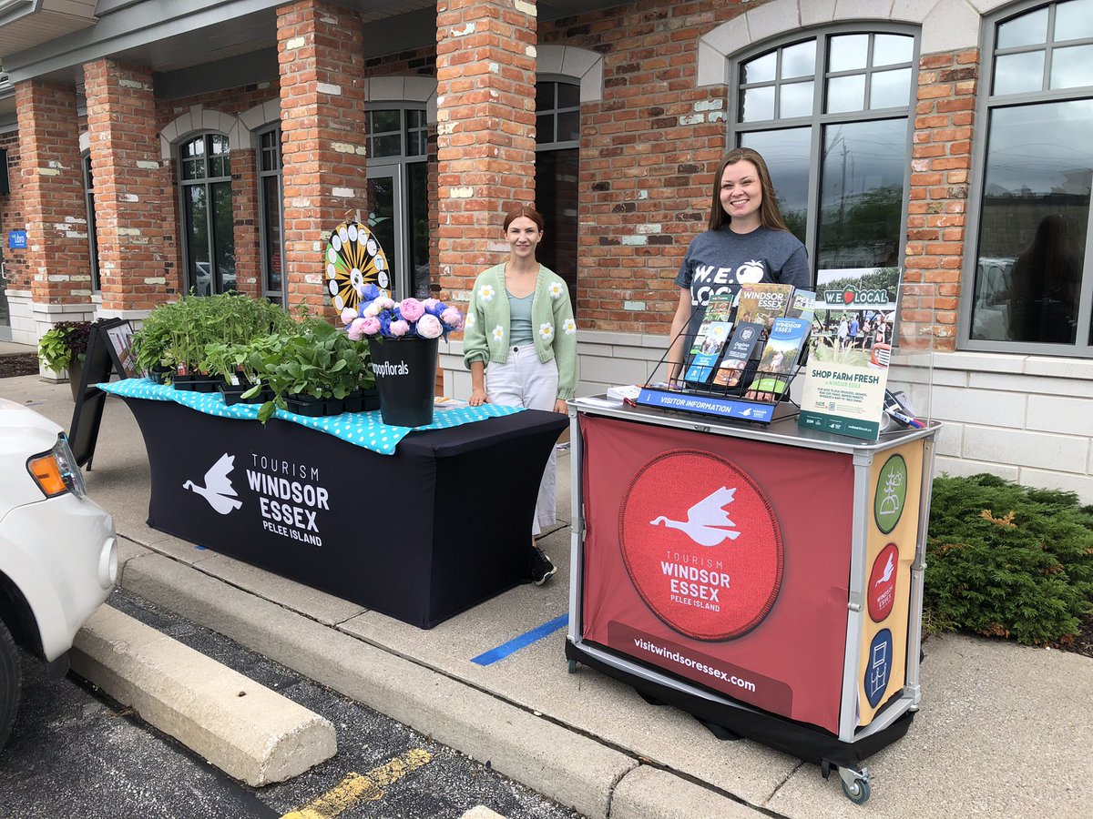 VerstraeteCarol's tweet photo. Celebrating local food week at Libro Community Credit Union in Essex County this week. @LibroCU #WEHeartLocal @TWEPI Today we are celebrating with colourpopflorals #ontag https://t.co/3QQfRmxrF6