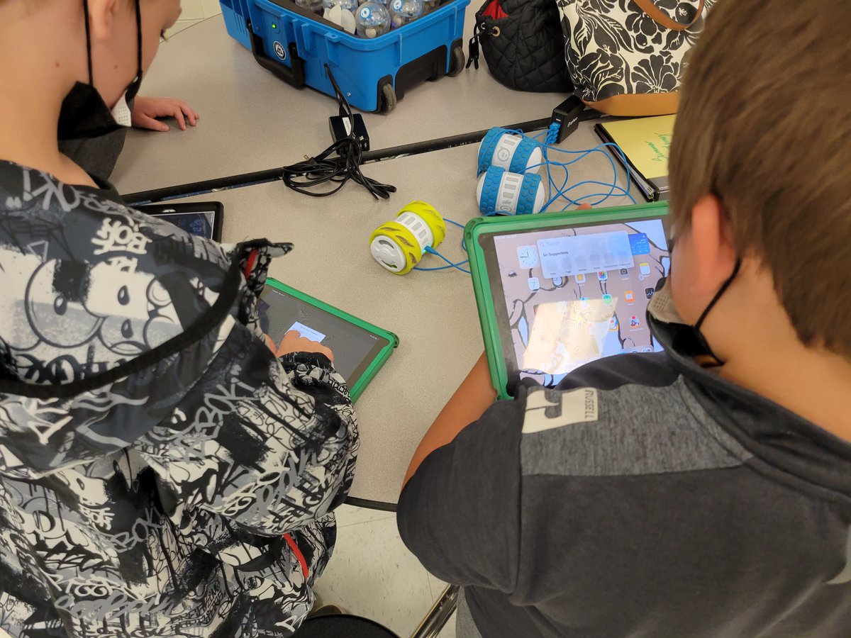 melthornhill's tweet image. More from our day with 5th graders visiting us to learn about the STEAM activities that will be coming to the  KCS elementary summer schools. #kcslearning2020