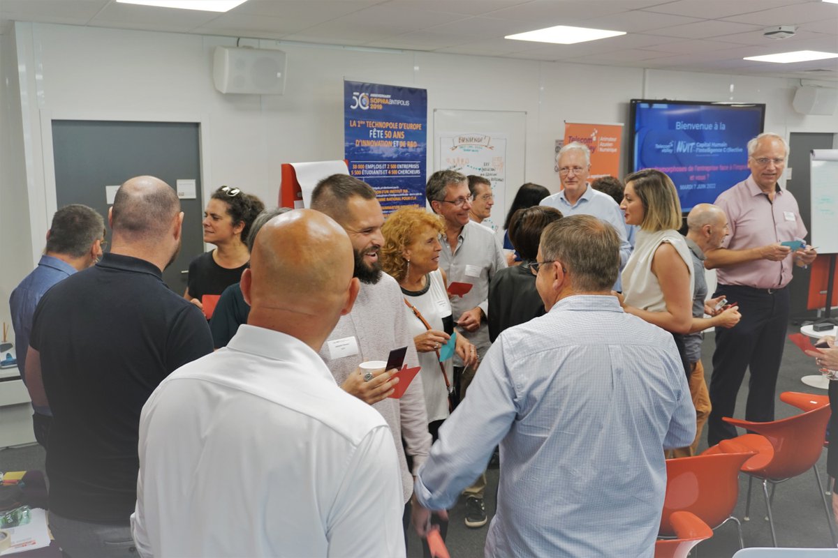 TelecomValley's tweet image. 🔥🔥🔥 C'est parti pour la Nuit CHIC de @TelecomValley sur le thème de la gestion de l'imprévu en entreprise! Nous partagerons une prise de conscience par le biais de l'intelligence collective 🤝 Merci à tous les membres du comité de pilotage pour le programme de cette soirée 🤩!