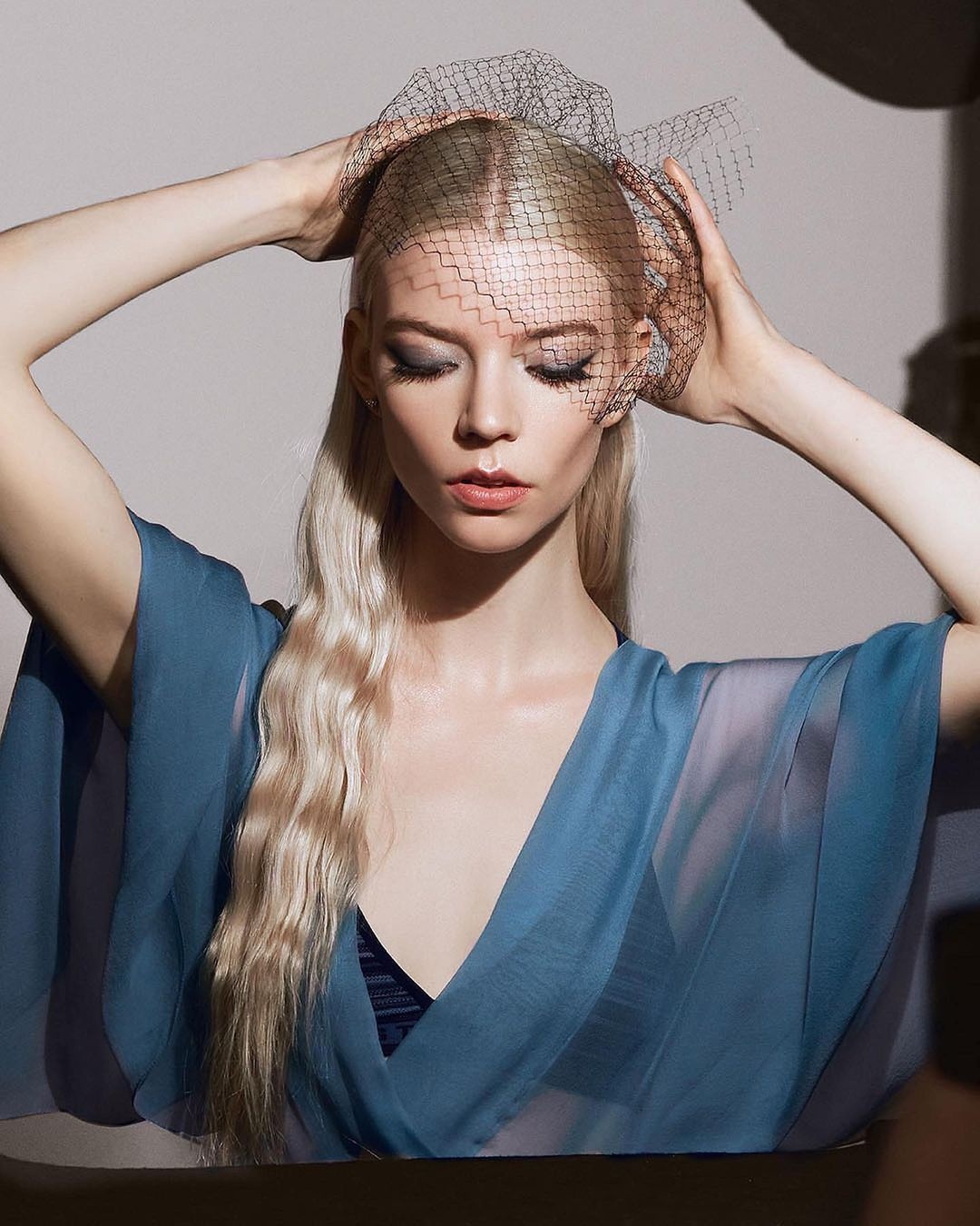 Anya Taylor-Joy: saiba detalhes sobre o estilo cool e chique da atriz