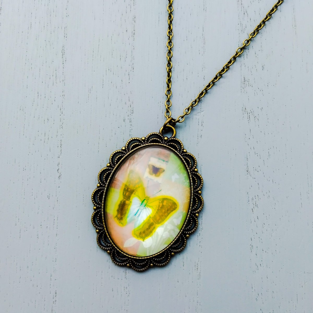 morbidmarket's tweet photo. Vintage style glass dome necklaces 🦋

In stock on both our stores, click the link in bio! https://t.co/z7Q3J6Khnn