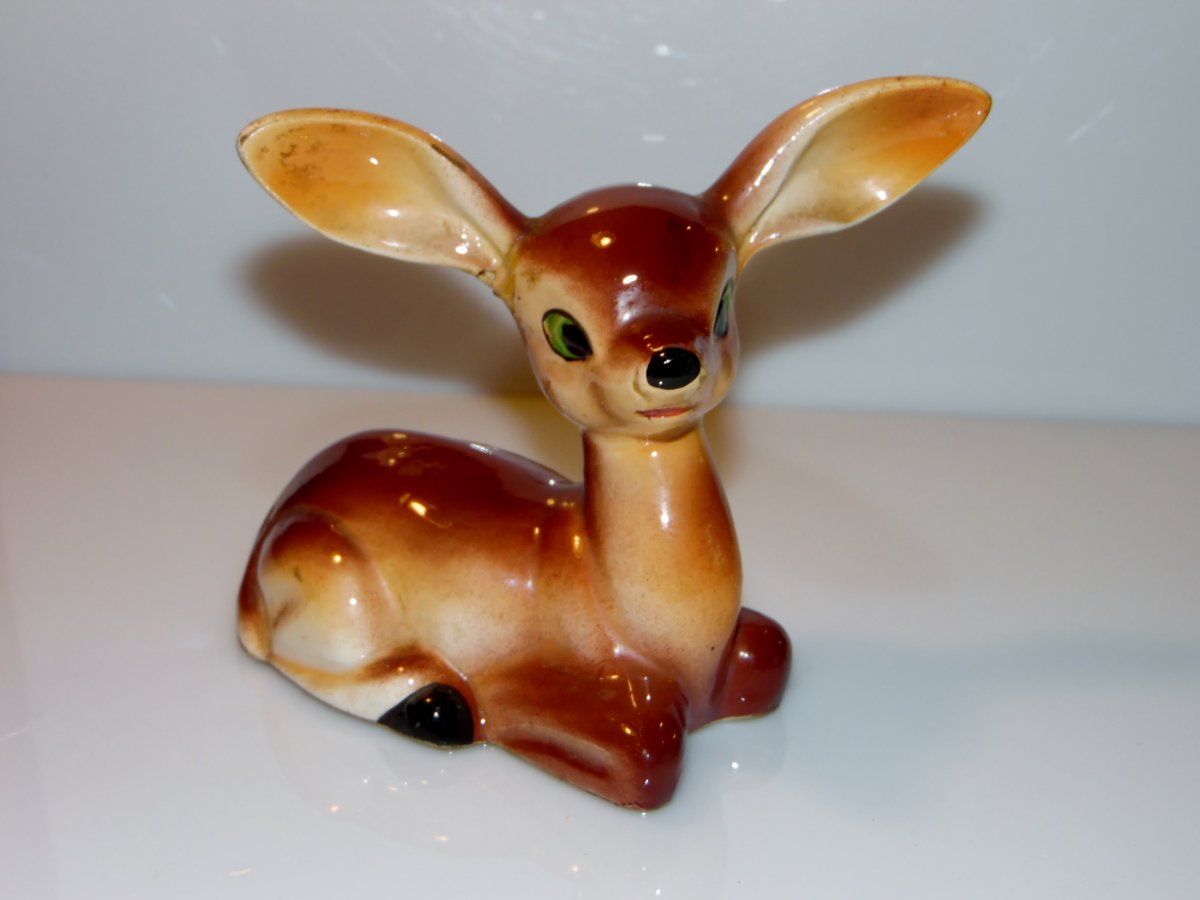 yesteryear2day's tweet photo. Check out Vintage CHASE Deer Two Tone Brown Laying Green Eyes Hand Painted Made in Japan #Chase https://t.co/IlkfY8QIw4 via @eBay https://t.co/4ayuLQBNZK