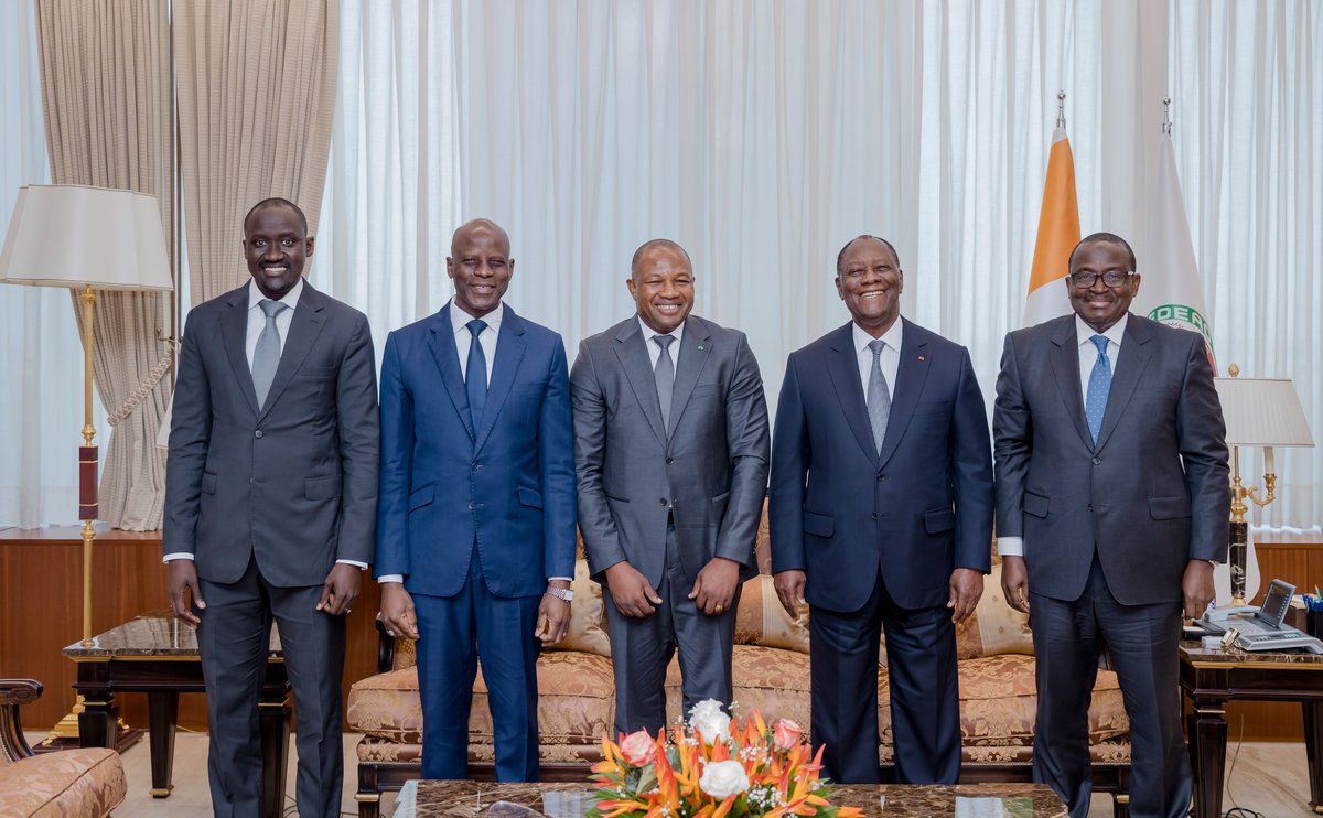 Presidenceci tweet media