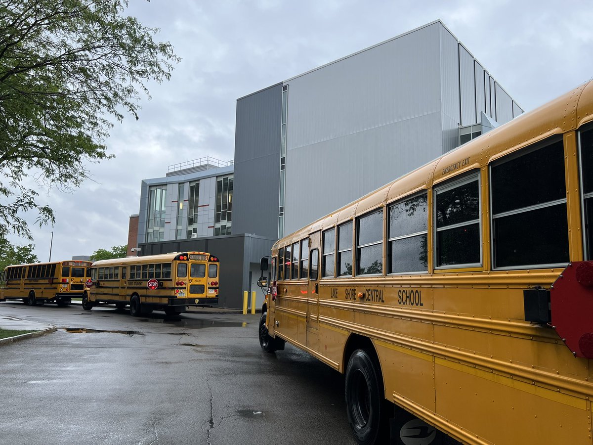 m_drez's tweet photo. This was a spectacular day for our students! Grateful to be part of this with some awesome students and educators from @LakeShoreCSD. #WNYCSETI #InnoExhibition #edtechLSC #digcitLSC https://t.co/qj27pJ4LhK