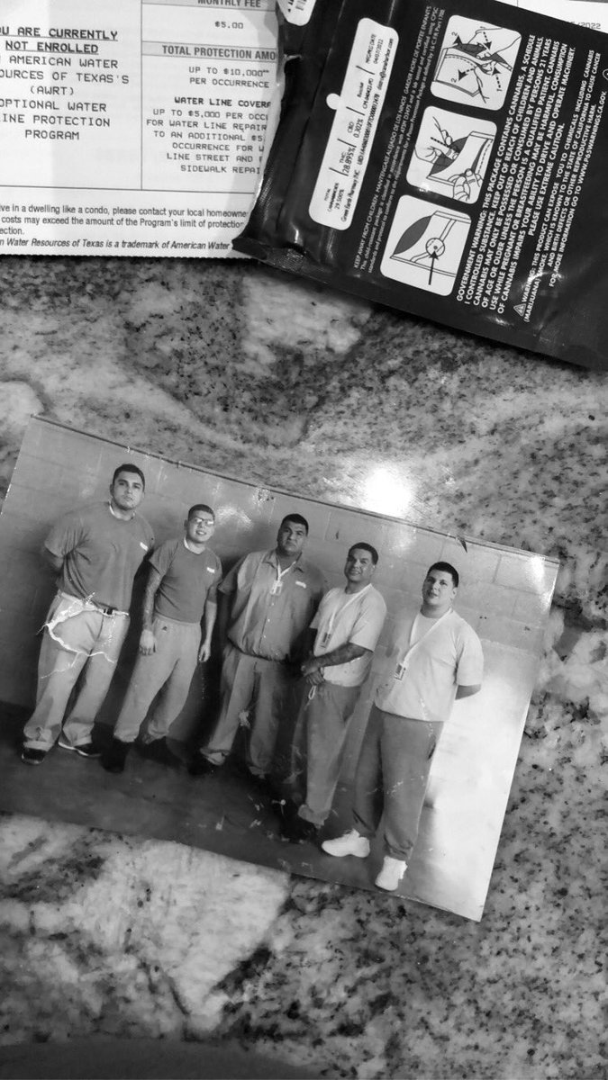 markesparza196's tweet photo. Stayed down, folding ain’t a option! 🏧 #mediumsecurity #betterhaveclean #paperwork #loyaltyovereverything #youcantbuyme https://t.co/SN4T18Kld6