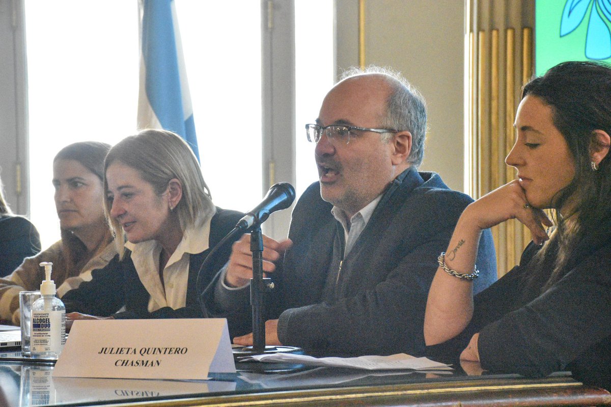 marusotolano's tweet photo. Participé del 1°Encuentro de Intercambio legislativo para la acción climática en la @legiscaba 
Junto a concejales y legisladores para promover e impulsar una agenda para el cuidado del ambiente y la mitigación del cambio climático. 
#CumbreC40 #WorldMayorsSummit
@buenosaires https://t.co/pqShTD4tVQ