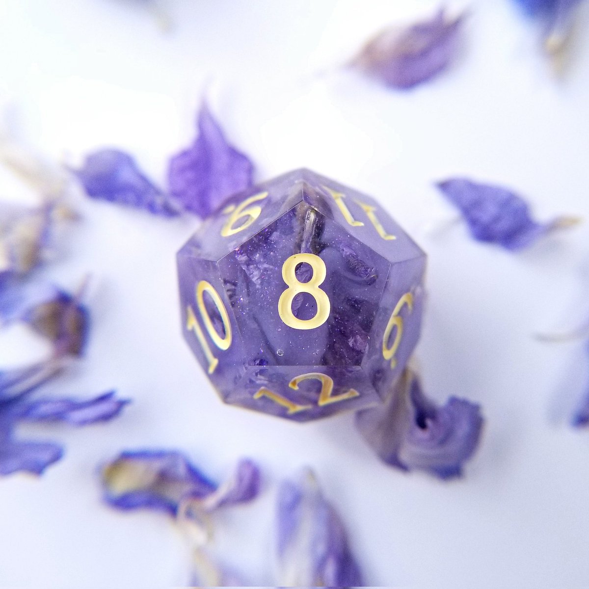 GIVEAWAY 💜 Dreamflower 7 pc handmade dice set

Both of us celebrated our birthdays this week, so here's something for you all too!

TO ENTER:
- Like &amp; RT this post
- Follow @SendingStoneShp 

Winner will be chosen 6/14 and contacted via DM. International entries are okay. #ttrpg