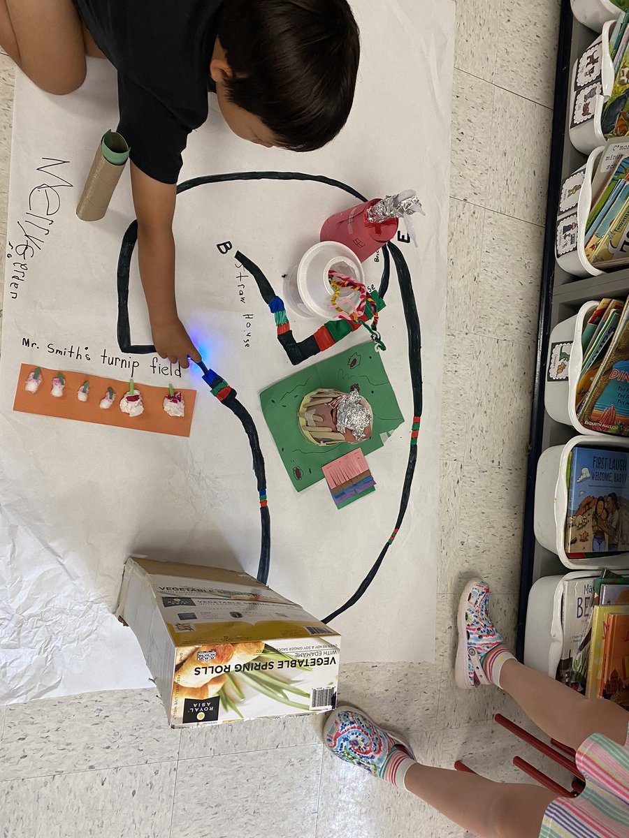 Stephanie Worthley (@sworthle_kwc) on Twitter photo Ozobot adventures with the Three Little Pigs in <a href="/cmassull/">Caroyl Massullo</a>’s class. <a href="/MrsFaul_LIB/">Paige Faul</a> @LCPSLiberty #LIBBackTogether Ozobot adventures with the Three Little Pigs in <a href="/cmassull/">Caroyl Massullo</a>’s class. <a href="/MrsFaul_LIB/">Paige Faul</a> @LCPSLiberty #LIBBackTogether
