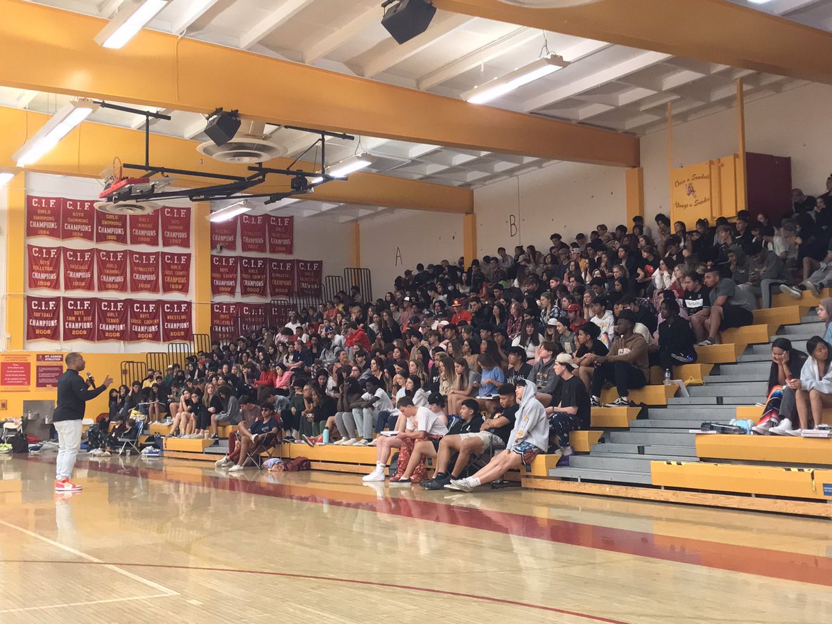 AP_Katie_Salo's tweet photo. The amazing Keith Hawkins talking to our graduating seniors today about giving up old resentments, valuing and loving others and making life amazing.
#SundevilWay https://t.co/MMnTwveUmk
