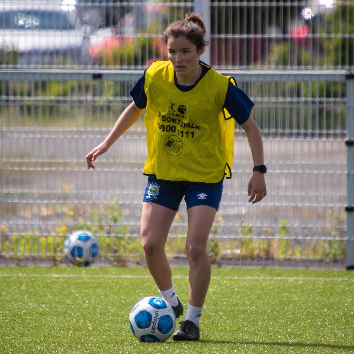 LinfieldFCWomen's tweet photo. 𝗙𝗜𝗡𝗔𝗟 𝗣𝗥𝗘𝗣𝗔𝗥𝗔𝗧𝗜𝗢𝗡𝗦 🏃‍♀️

Final preparations where put in place at training this evening ahead of tomorrows game with @cruesstrikers 👀🔜

#COYB #LinfieldLadies https://t.co/9NLgWXxaoX