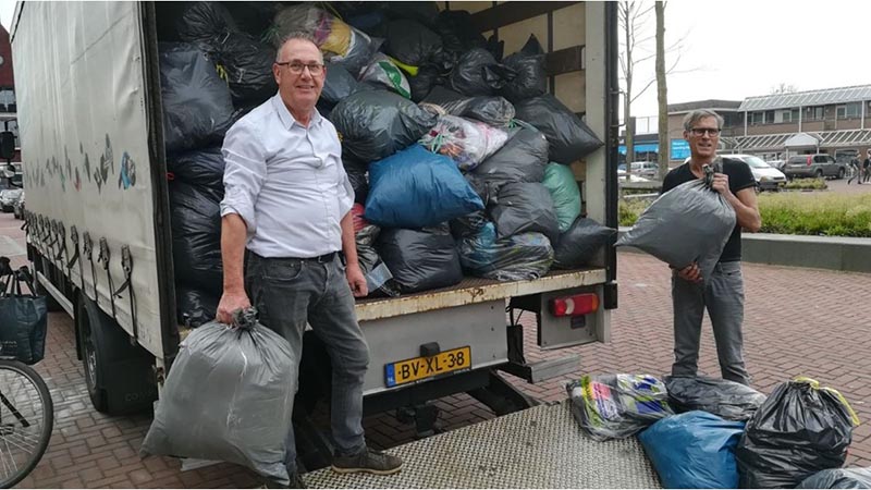 PeterCorneliss4's tweet photo. Kledinginzameling “ook genoeg van de kleding die je toch niet meer draagt?” meer nieuws lees het op https://t.co/e0D6L3n3cn https://t.co/8HpZI1sv01