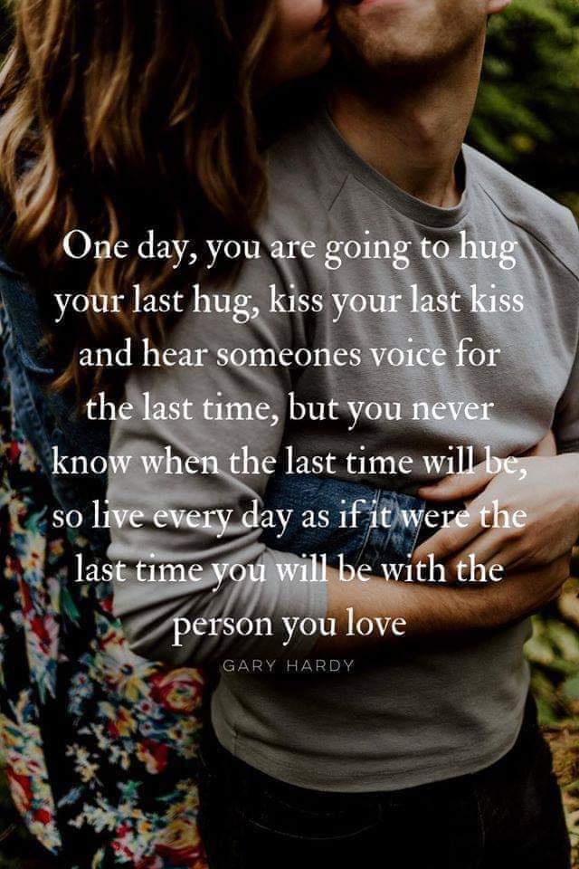 NancyMilam 💋 tweet media