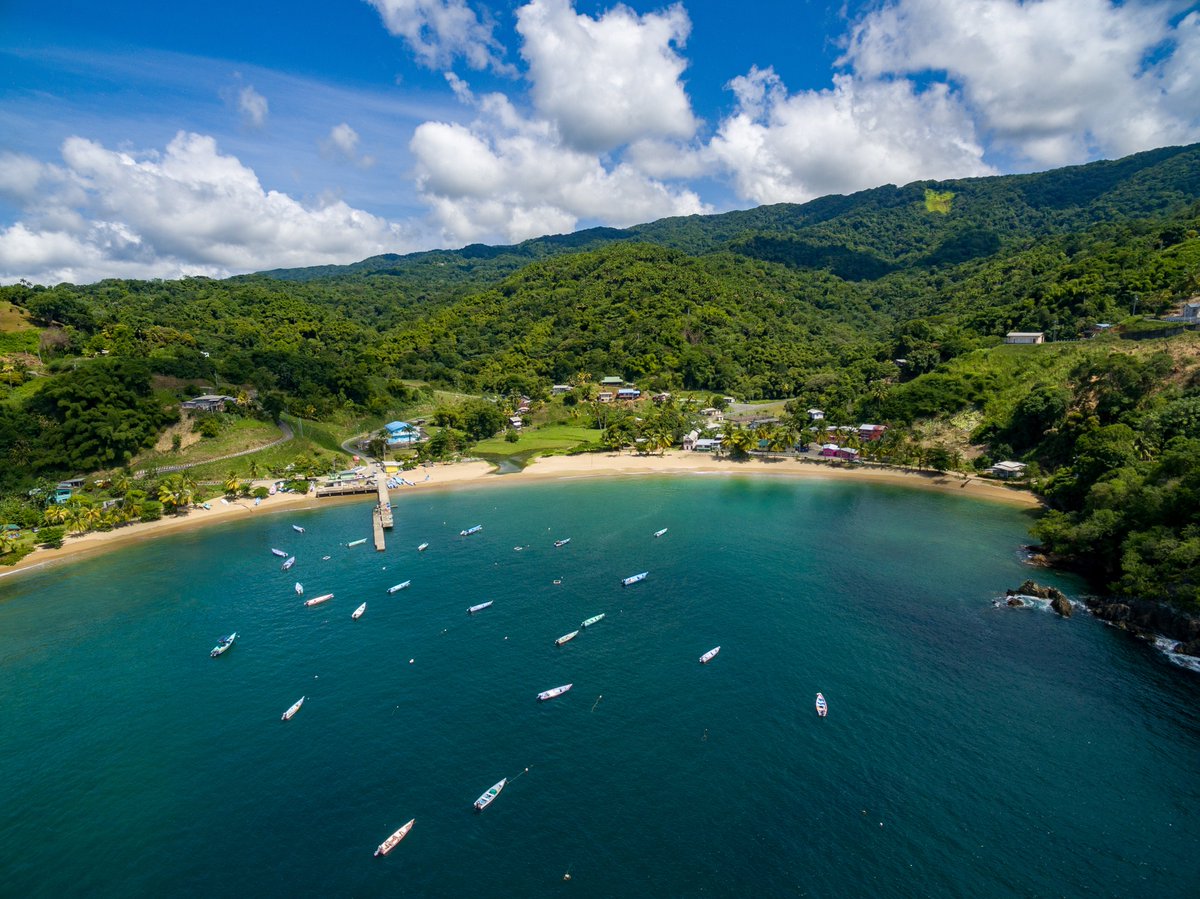 Congratulations to Trinidad &amp; Tobago 🇹🇹 on today's inauguration of the North-East Tobago Biosphere Reserve.
The designation as a #UNESCO Biosphere Reserve serves as a tool to promote sustainable activities in areas where people live in harmony with nature. bit.ly/3t9gnhY
