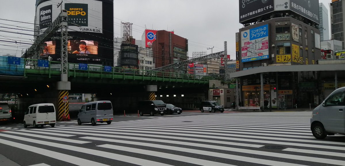 これからルノアールで打ち合わせ〜！　まずはこっちからGIVEできるものをドンドン出していこ〜！