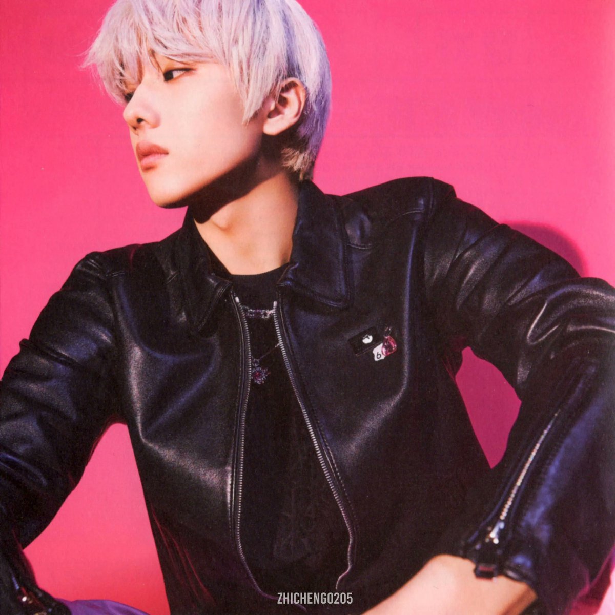 closed; park jisung hourly tweet media
