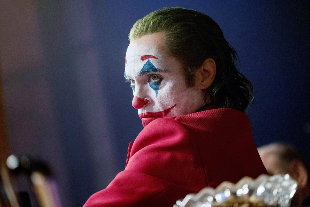 Variety's tweet image. Send in the clown—again. 🤡

Director Todd Phillips posted to Instagram the first confirmation that the sequel to 2019’s #Joker is moving forward, titled "Joker: Folie a Deux." bit.ly/3GY81Q6