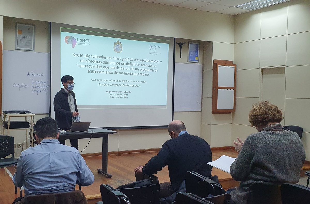 Estamos felices de presentar a nuestro nuevo doctor en Neurociencias <a href="/Felipe_OyarzunG/">Felipe Oyarzún G.</a>, integrante de <a href="/LaNCE_NeuroUC/">LaNCE</a> y <a href="/NeuroUC/">NeuroUC</a>, quien defendió de manera exitosa su tesis de doctorado el dia de hoy. ¡Muchos éxitos Felipe 🎊🍾🥂🧑🏻‍🎓🧠!