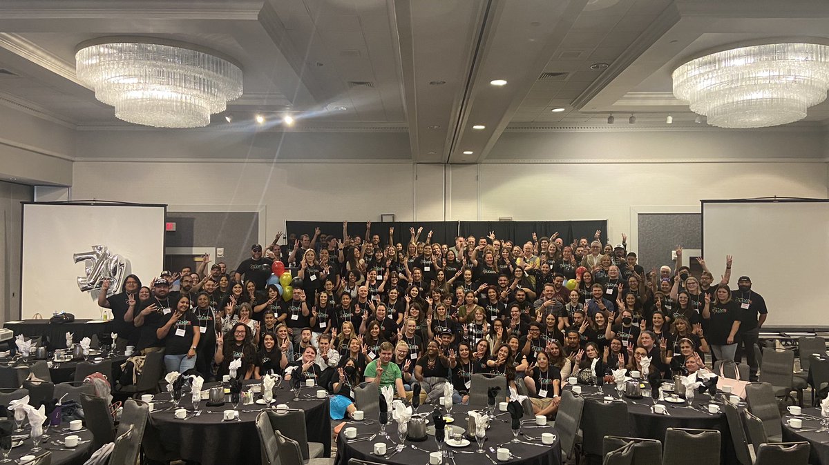 The future is bright for the New Mexico students who are blessed to have these teachers! #LEAPsters are talented, smart, kind and leveling up education in NM! Congratulations Cohort 3!! Class of 2022 #LEAP #OnceALEAPsterAlwaysALeapster