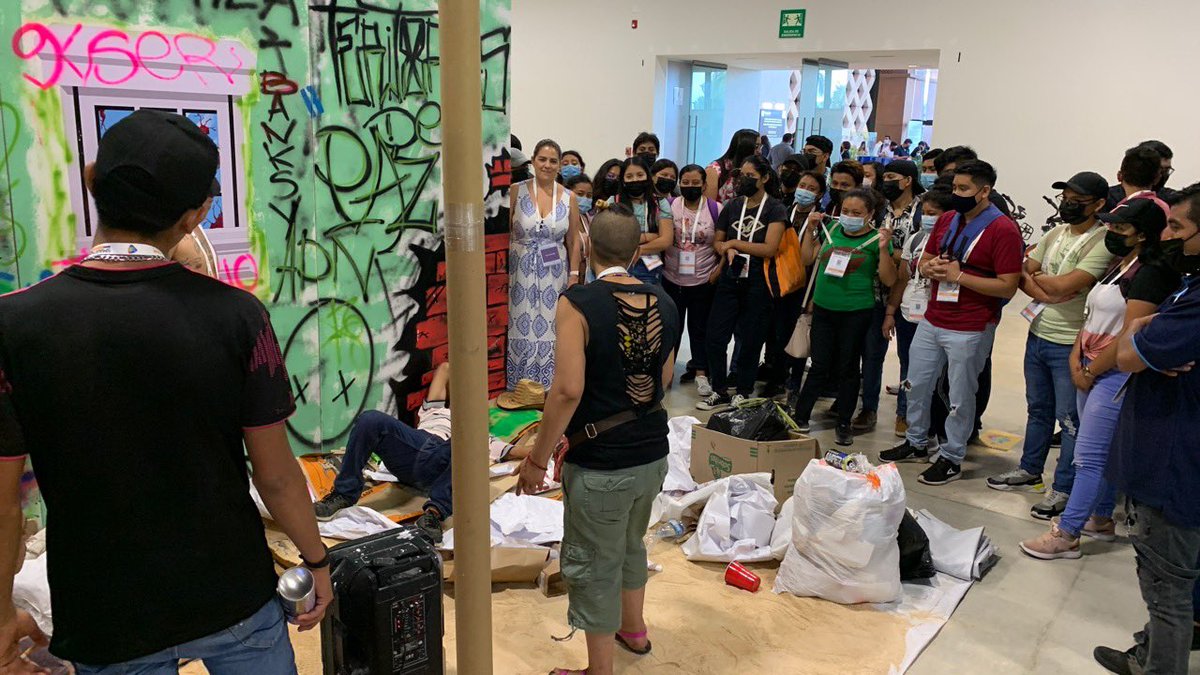 EuniceRendon's tweet photo. No basta con cambiar un lugar físicamente si no trabajamos con la gente desde el principio, necesitamos un plan de identidad, de sentido de pertenencia, de integración comunitaria. #MuseoInteractivo #TerritoriosdePaz #SCELC22 #Mérida @SmartCityLATAM @alianzasmartlat https://t.co/4pQk8IvZXS